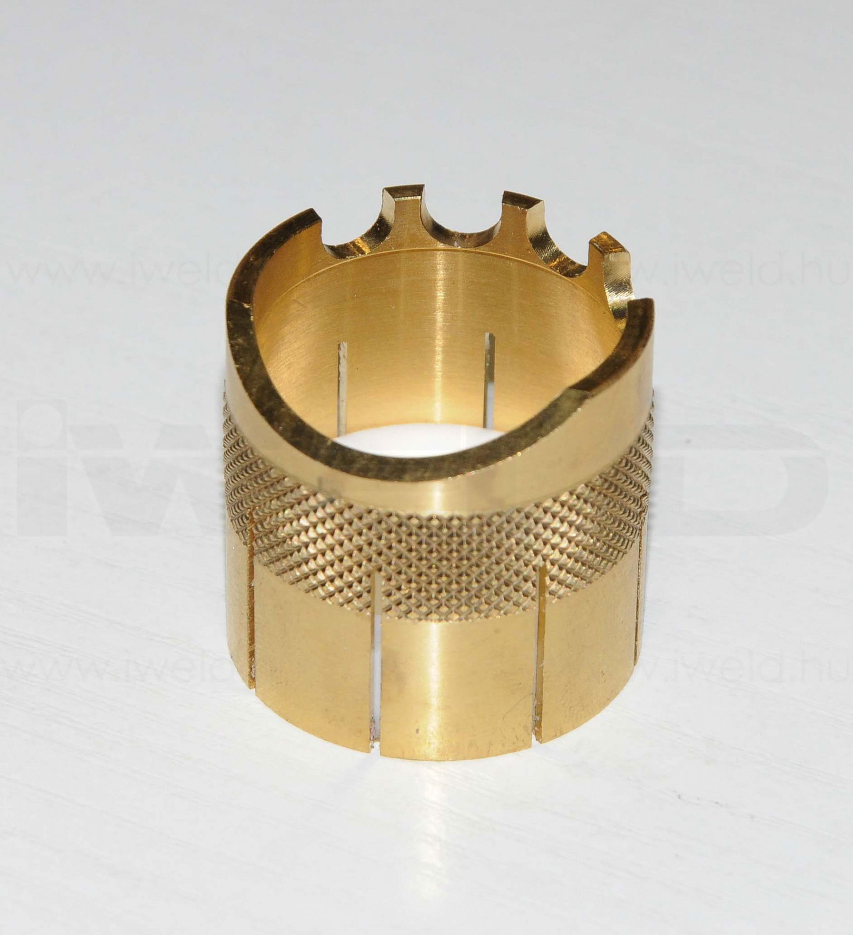 Plazmavágó A145-A151 távtartó korona (réz színű 4 íves) termék fő termékképe